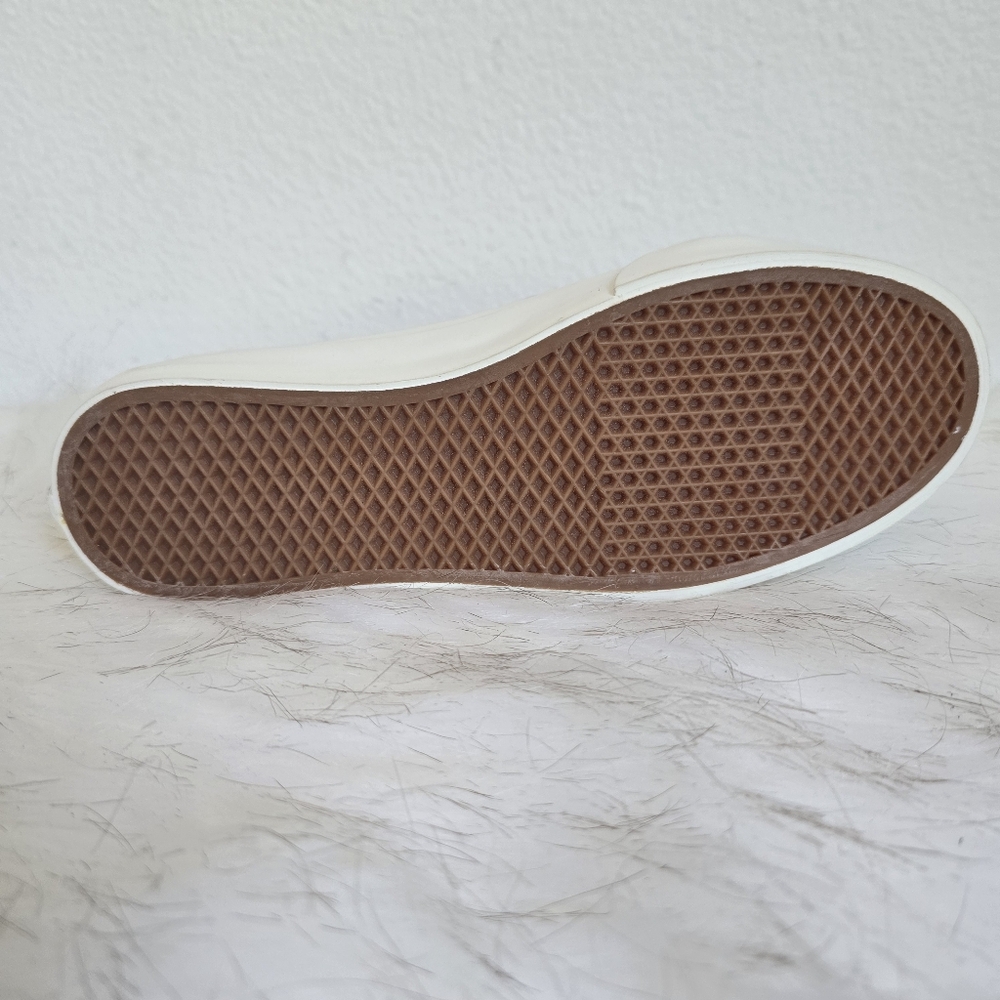 Vans Perforated Leather SK8-Hi Sneakers - Picture 6 of 6